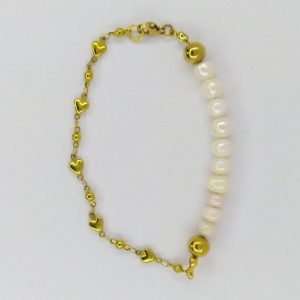 Perlas y corazoncitos dorados