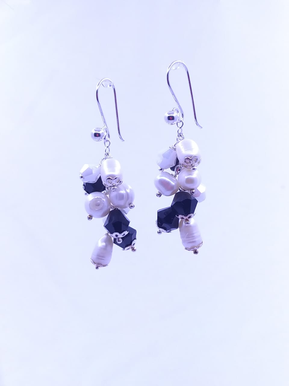Pendientes ramilletes perlas, cristal negro